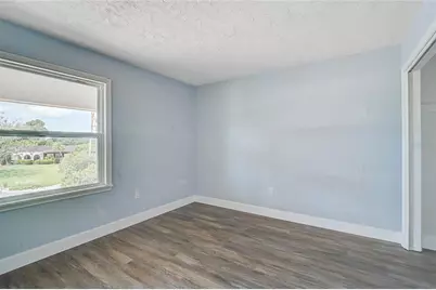 3215 Pine Valley Drive, Sarasota, FL 34239 - Photo 27