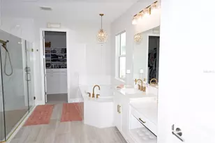 9217 Torrent Trl, Sarasota, FL 34241 - Photo 17