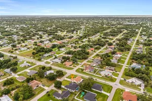 571 Presque Isle Dr, Port Charlotte, FL 33954 - Photo 5