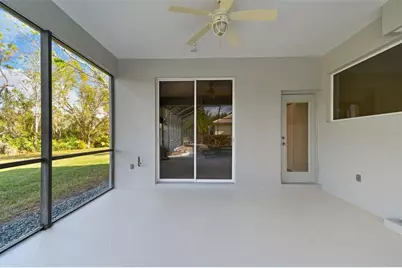 6815 Honeysuckle Trail, Lakewood Ranch, FL 34202 - Photo 35