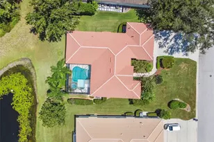 6815 Honeysuckle Trail, Lakewood Ranch, FL 34202 - Photo 51