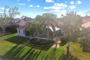 6815 Honeysuckle Trail, Lakewood Ranch, FL 34202 - Photo 45