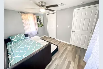 4303 Chestnut Avenue, Sarasota, FL 34234 - Photo 5