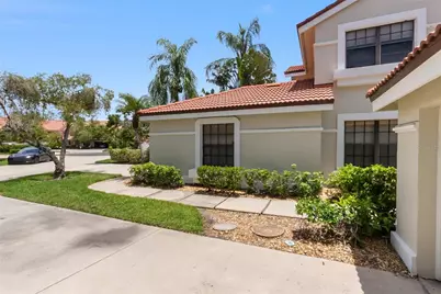 7600 Fairway Woods Drive #204, Sarasota, FL 34238 - Photo 33
