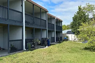 723 44th Street E, Bradenton, FL 34203 - Photo 3