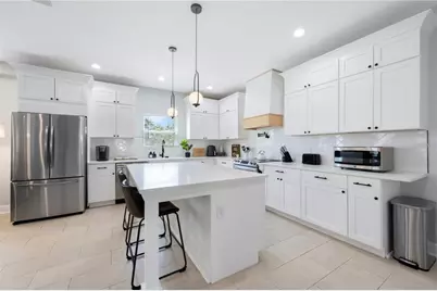 707 N Disston Avenue, Tarpon Springs, FL 34689 - Photo 15