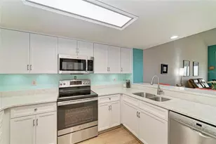 1007 Gulf Dr N, Bradenton Beach, FL 34217 - Photo 27