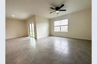 5105 Vecchio Court, Bradenton, FL 34211 - Photo 9