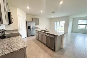 5105 Vecchio Ct, Bradenton, FL 34211 - Photo 3