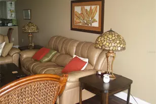 7461 W Country Club Dr N, Sarasota, FL 34243 - Photo 5