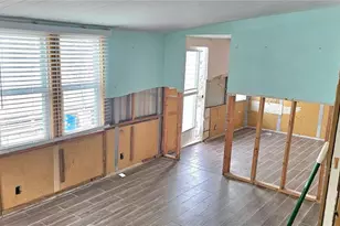 41 Second St, Bradenton, FL 34210 - Photo 5
