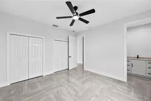 9225 Raes Creek Pl, Palmetto, FL 34221 - Photo 43