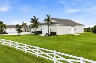 3467 Compound Ct, Sarasota, FL 34240 - Photo 81