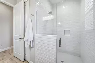 3467 Compound Ct, Sarasota, FL 34240 - Photo 43