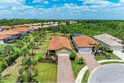 10111 Malachite Drive, Bradenton, FL 34211 - Photo 3