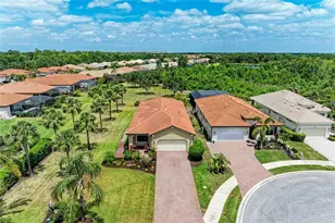 10111 Malachite Dr, Bradenton, FL 34211 - Photo 3