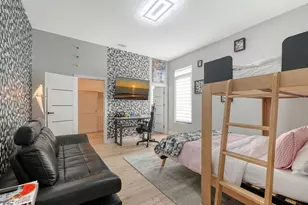 1899 Vamo Way, Sarasota, FL 34231 - Photo 33