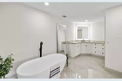 7351 Iguana Drive, Sarasota, FL 34241 - Photo 35