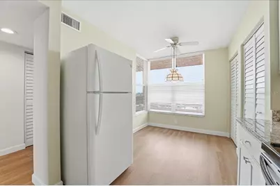 4550 Pinebrook Cir #506, Bradenton, FL 34209 - Photo 5