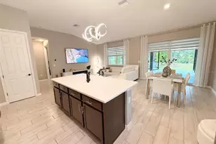 12055 Forest Manor Ln, Seffner, FL 33584 - Photo 15