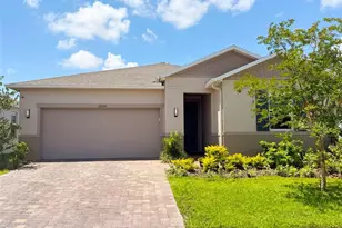 12055 Forest Manor Ln, Seffner, FL 33584 - Photo 7