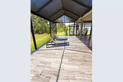 12055 Forest Manor Lane, Seffner, FL 33584 - Photo 31