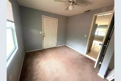 731 Lakeside Drive, Largo, FL 33778 - Photo 13