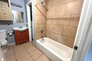 731 Lakeside Dr, Largo, FL 33778 - Photo 7