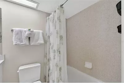 1128 W Peppertree Lane #111, Sarasota, FL 34242 - Photo 19