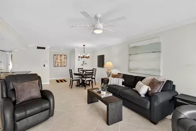 1128 W Peppertree Lane #111, Sarasota, FL 34242 - Photo 9