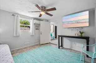 2811 Avenue C, Holmes Beach, FL 34217 - Photo 25