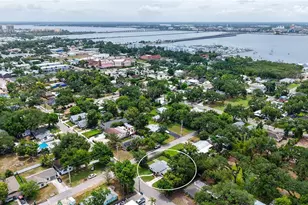 1301 6th St W, Palmetto, FL 34221 - Photo 5