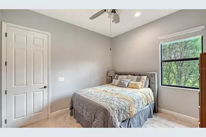 8215 Larkspur Circle, Sarasota, FL 34241 - Photo 27