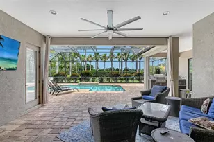 8215 Larkspur Cir, Sarasota, FL 34241 - Photo 39