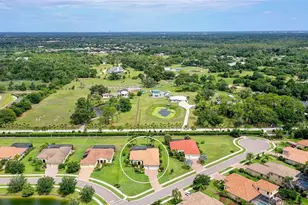 8215 Larkspur Cir, Sarasota, FL 34241 - Photo 63
