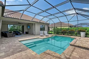 8215 Larkspur Cir, Sarasota, FL 34241 - Photo 51