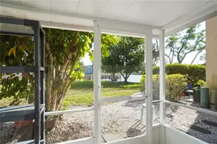 4013 Lake Bayshore Dr, Bradenton, FL 34205 - Photo 27