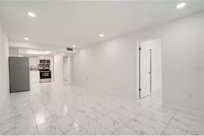 4013 Lake Bayshore Dr #107, Bradenton, FL 34205 - Photo 5