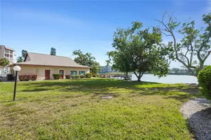 4013 Lake Bayshore Dr, Bradenton, FL 34205 - Photo 1