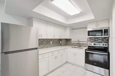 4013 Lake Bayshore Dr #107, Bradenton, FL 34205 - Photo 11