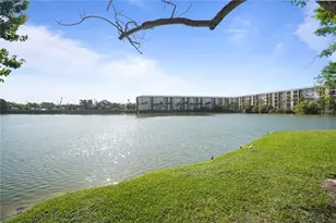4013 Lake Bayshore Dr, Bradenton, FL 34205 - Photo 29