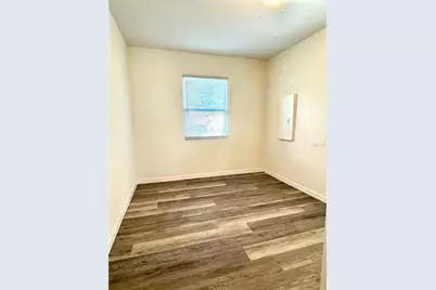 9805 N Myrtle Street, Tampa, FL 33617 - Photo 7