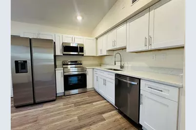 9805 N Myrtle Street, Tampa, FL 33617 - Photo 3