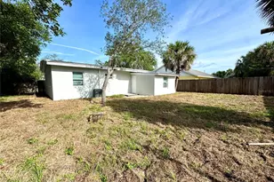 9805 N Myrtle St, Tampa, FL 33617 - Photo 9