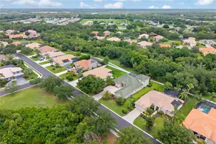 12471 Natureview Cir, Bradenton, FL 34212 - Photo 7