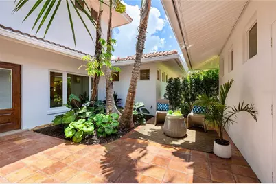 330 W Bay Drive, Venice, FL 34285 - Photo 39