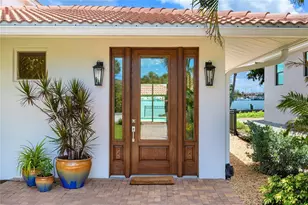 330 W Bay Dr, Venice, FL 34285 - Photo 9