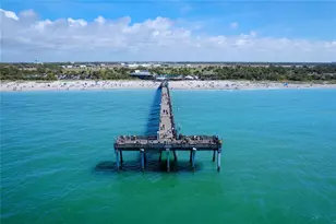 330 W Bay Dr, Venice, FL 34285 - Photo 57
