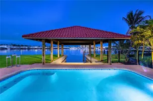 330 W Bay Dr, Venice, FL 34285 - Photo 49