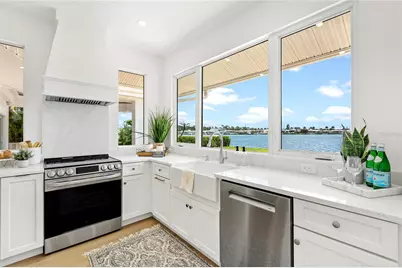 330 W Bay Drive, Venice, FL 34285 - Photo 17